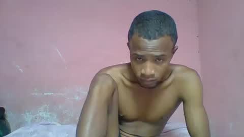 Snapshot of henriotflavien20 chatting on December 2024 04:24:01 AM Adrian Honey online show from December 2024 04:24:01 AM