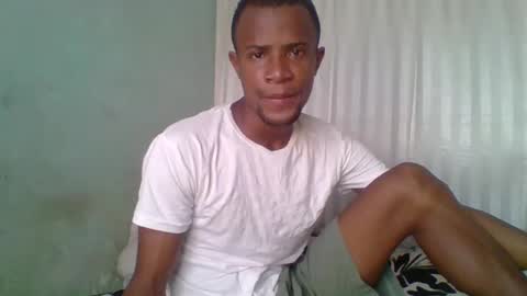 Snapshot of henriotflavien20 chatting on December 2024 06:02:02 AM Adrian Honey online show from December 2024 06:02:02 AM