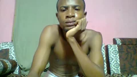 Snapshot of henriotflavien20 chatting on December 2024 10:18:01 PM Adrian Honey online show from December 2024 10:18:01 PM