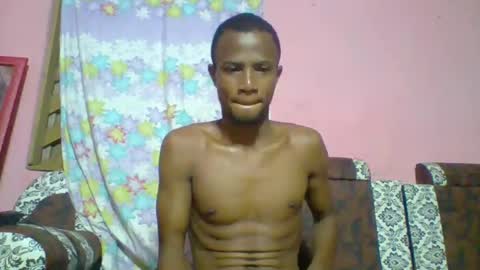 Snapshot of henriotflavien20 chatting on December 2024 03:15:02 AM Adrian Honey online show from December 2024 03:15:02 AM