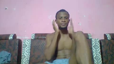 Snapshot of henriotflavien20 chatting on December 2024 08:10:02 PM Adrian Honey online show from December 2024 08:10:02 PM