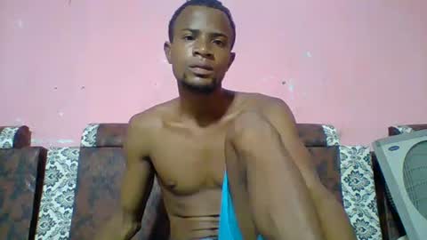 Snapshot of henriotflavien20 chatting on December 2024 06:09:01 AM Adrian Honey online show from December 2024 06:09:01 AM