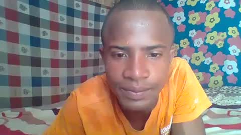 Snapshot of henriotflavien20 chatting on January 2025 07:34:02 AM Adrian Honey online show from January 2025 07:34:02 AM