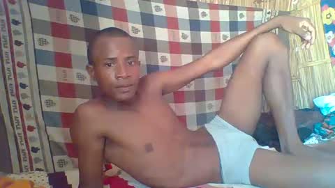 Snapshot of henriotflavien20 chatting on January 2025 11:00:02 AM Adrian Honey online show from January 2025 11:00:02 AM