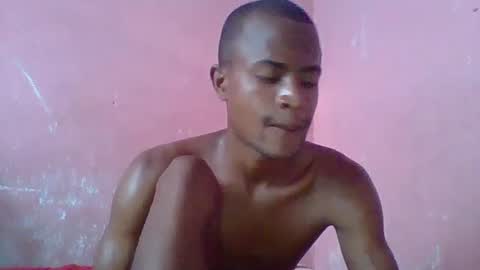 Snapshot of henriotflavien20 chatting on January 2025 07:55:02 AM Adrian Honey online show from January 2025 07:55:02 AM