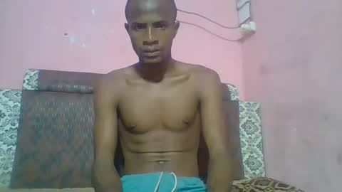 Snapshot of henriotflavien20 chatting on January 2025 05:10:01 AM Adrian Honey online show from January 2025 05:10:01 AM