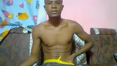 Snapshot of henriotflavien20 chatting on February 2025 04:14:02 AM Adrian Honey online show from February 2025 04:14:02 AM