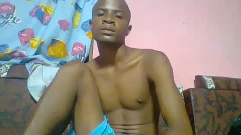 Snapshot of henriotflavien20 chatting on February 2025 05:15:02 AM Adrian Honey online show from February 2025 05:15:02 AM