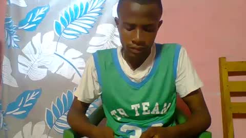 Snapshot of henriotflavien20 chatting on February 2025 04:37:02 AM Adrian Honey online show from February 2025 04:37:02 AM