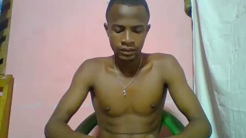 Snapshot of henriotflavien20 chatting on February 2025 05:12:01 AM Adrian Honey online show from February 2025 05:12:01 AM