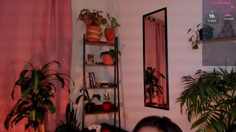 Snapshot of hera_069 chatting on February 2025 11:21:02 AM Hello I am Valentina independent Colombian model I love sensuality and pleasure welcome online show from February 2025 11:21:02 AM
