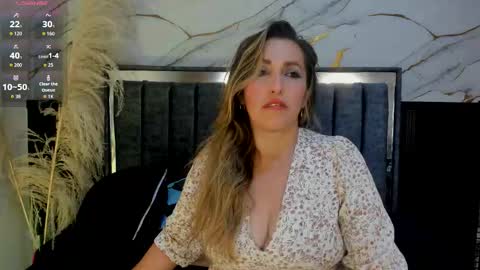 Snapshot of hera_godess chatting on September 2025 10:14:01 PM Hera godes online show from September 2025 10:14:01 PM