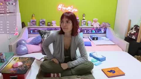 HeraLuna  online show from February 2026 09:19:01 PM