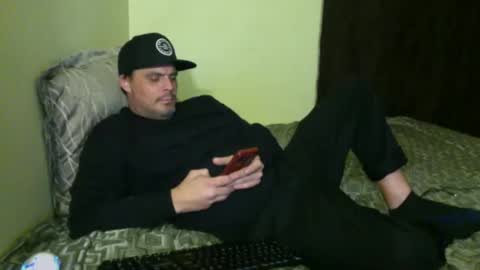 Snapshot of here_we_go_00 chatting on December 2024 06:12:02 AM Geebz online show from December 2024 06:12:02 AM