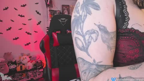 Snapshot of herinfernalmajesty chatting on January 2025 01:11:01 AM  Marie  online show from January 2025 01:11:01 AM