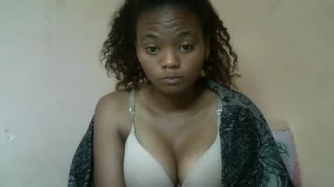 Snapshot of herisse01 chatting on May 2026 10:04:02 PM herisse01 online show from May 2026 10:04:02 PM