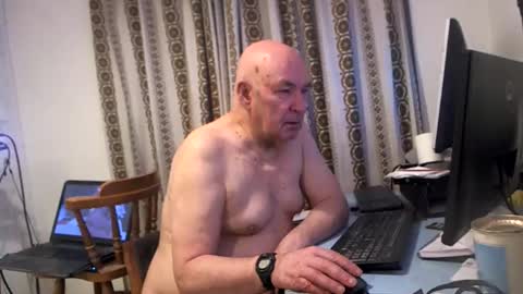 mature online show from February 2025 06:58:02 AM