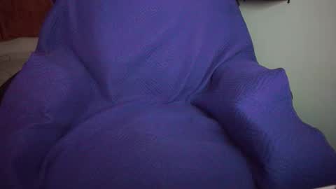 Charlotte Y Crystal online show from March 2026 10:10:02 AM