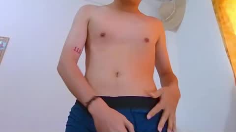 Snapshot of herrerabuitragroedwin chatting on May 2026 12:23:01 PM valentin 123 online show from May 2026 12:23:01 PM