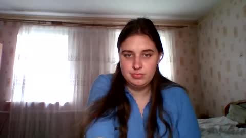 hess_luna_ online show from September 2025 09:09:02 AM