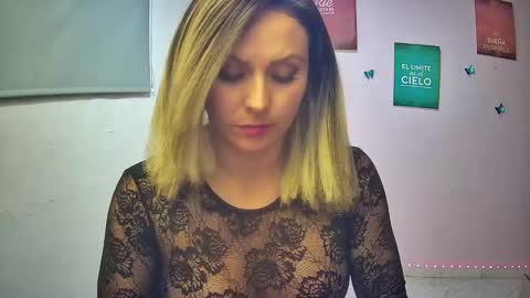 Snapshot of hestesiaxx chatting on September 2025 11:26:01 PM Hestesiaxx online show from September 2025 11:26:01 PM