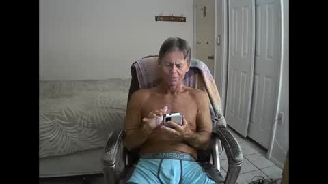 hewes1 online show from October 2025 11:38:01 PM