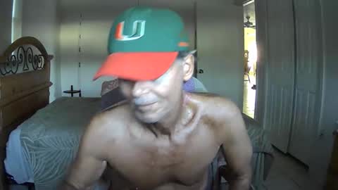 hewes1 online show from January 2026 10:01:01 PM