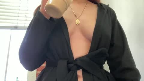 Snapshot of heybluebabe chatting on March 2025 04:55:02 PM Blue online show from March 2025 04:55:02 PM