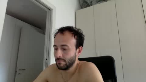 Snapshot of hhombre chatting on May 2026 08:42:01 AM hhombre online show from May 2026 08:42:01 AM