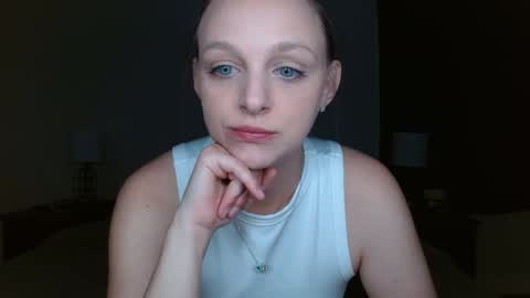 Snapshot of hi_cut_cutie chatting on May 2026 02:13:01 PM Paige online show from May 2026 02:13:01 PM