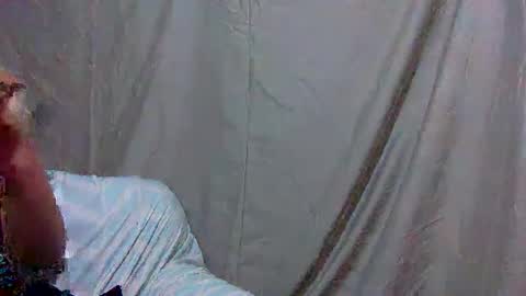 Snapshot of hi_there99 chatting on October 2025 12:27:01 PM hi_there99 online show from October 2025 12:27:01 PM