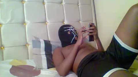 Snapshot of highmoan chatting on November 2025 08:13:02 PM Highmoans online show from November 2025 08:13:02 PM