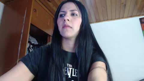 hilaril18 online show from September 2025 04:12:02 PM