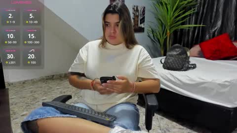 lia online show from September 2025 08:00:02 PM