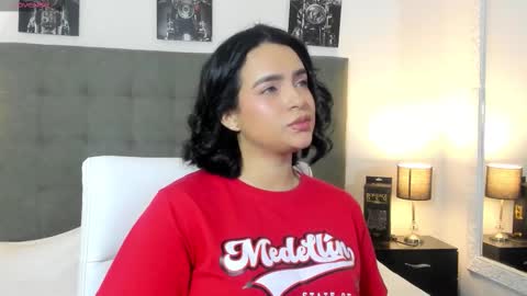 hilary_tailor online show from February 2026 07:17:02 PM