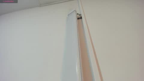 Snapshot of hilarythomsom chatting on February 2026 12:15:01 PM Hilary Thomsom online show from February 2026 12:15:01 PM