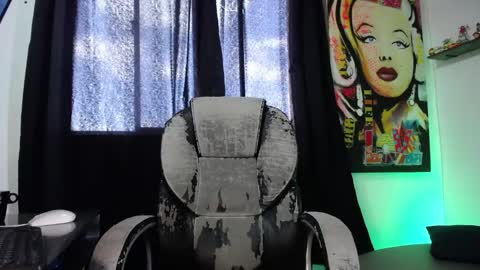 Snapshot of hill_and_jack chatting on January 2025 05:33:01 PM Hill and Jack online show from January 2025 05:33:01 PM