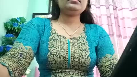 Snapshot of himuhimu22 chatting on December 2024 05:28:02 AM himuhimu22 online show from December 2024 05:28:02 AM