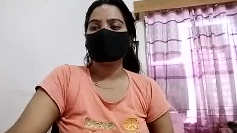 himuhimu22 online show from June 2026 06:40:01 AM