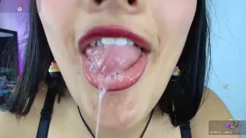 hinata online show from December 2025 08:48:01 PM