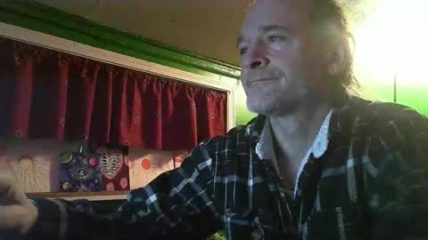 Snapshot of hippiedad333 chatting on February 2026 04:29:02 AM hippiedad333 online show from February 2026 04:29:02 AM