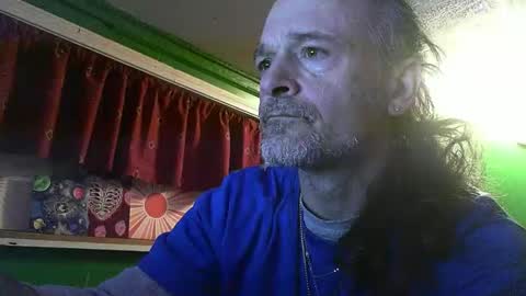 Snapshot of hippiedad333 chatting on February 2026 01:35:02 AM hippiedad333 online show from February 2026 01:35:02 AM