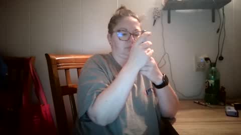 Bella online show from October 2025 12:49:01 PM