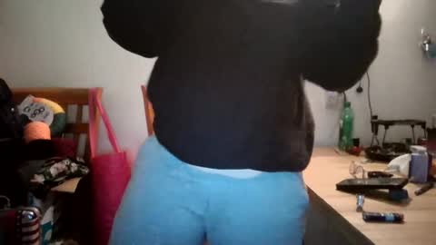 Bella online show from October 2025 12:37:02 PM