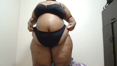 hips2sexy online show from February 2025 08:26:01 PM