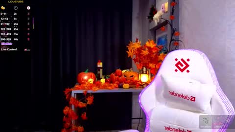 Ella online show from October 2025 06:06:02 PM