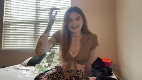 Haylee online show from October 2025 09:10:02 PM