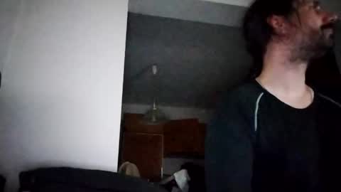 Snapshot of hmuench85 chatting on January 2025 04:33:02 AM H online show from January 2025 04:33:02 AM