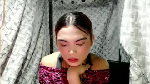 Snapshot of hoelyaurora chatting on July 2026 08:11:02 AM Aurora3 online show from July 2026 08:11:02 AM