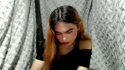 Snapshot of hoelyaurora chatting on July 2026 07:01:02 AM Aurora3 online show from July 2026 07:01:02 AM